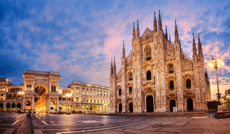 Milán,Catedral,,Duomo,Di,Milán,,Italia,,Uno,de,El,más grande